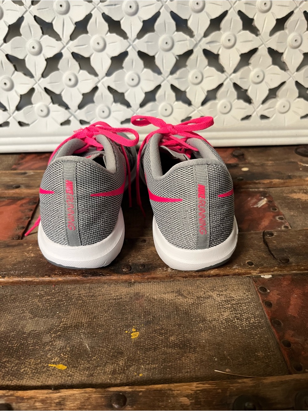 Nike Flex Fury 2 Gray Pink Running Shoes Girls 4.5Y Womens 6 - Picture 4 of 7
